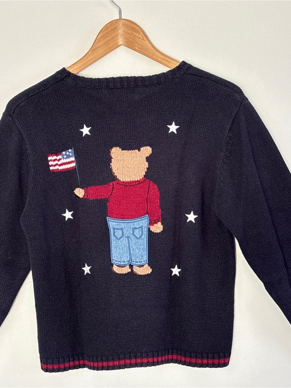 Vintage Christopher & Banks USA Bear Pullover Crewneck Small Embroidered Patriot - Picture 15 of 16